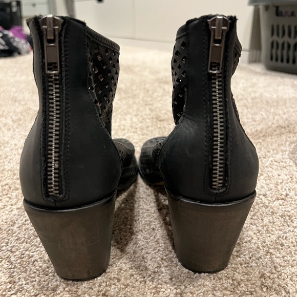 Kelsi Dagger Brooklyn open heal booties.  PLUS FREE SHIPPING - Picture 3 of 7